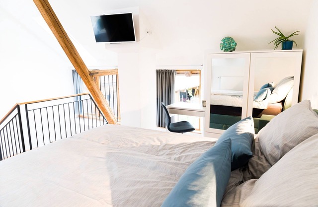 Ferienwohnung, 65 qm mit 1 Schlafzimmer und 1 Wohn-/Schlafzimmer für max. 4 Personen