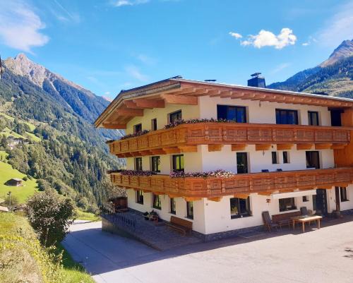 Ferienwohnung - Schmirnerhof