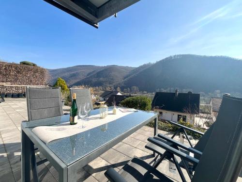 Ferienwohnung Sonnenterrasse, 1-4 Personen, 2 Schlafzimmer, große Terrasse