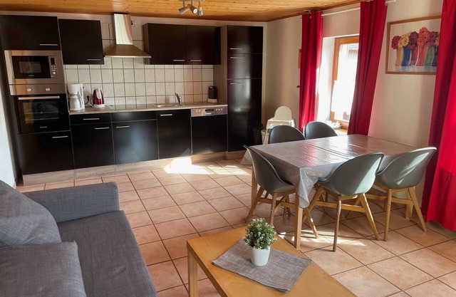 Ferienwohnung Villa Klatschmohn - Ferienwohnungen Elsbacher Hof