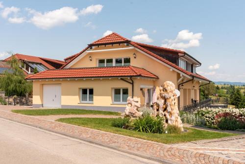 Ferienwohnungen Klettgaublick