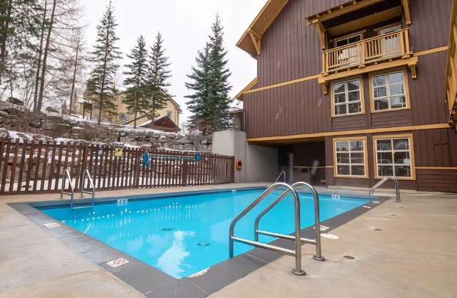 Fernie - Timberline Lodges Spruce #202