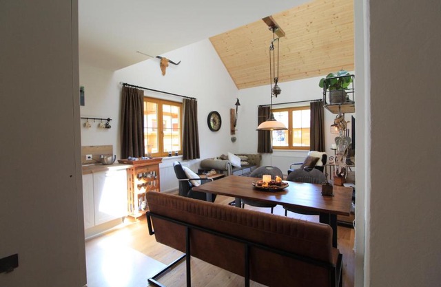 FeWo KITZ - Ski-to-door Apartment