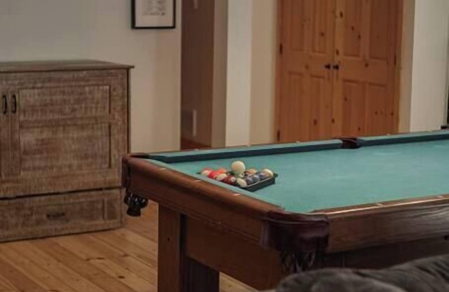 Fiddler Lake Resort Chalet + Private Jacuzzi