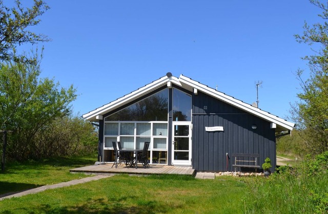 "Fides" - 600m from the sea by Interhome