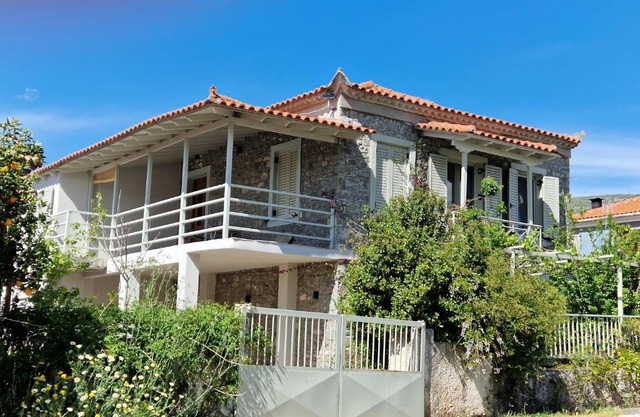 Filia Country House Family and Group Friendly Vacation Rental