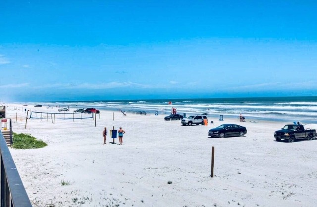 Find your beach here!Direct Ocean 2bdr2bath check out reviews! read description