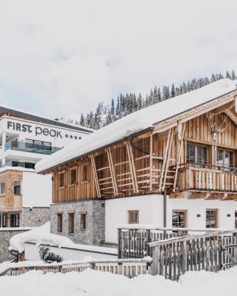 FIRSTpeak Chalets