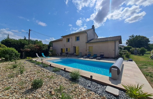 Fisherman's gite for 6 people with private swimming pool