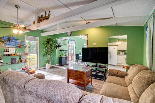 Fishing On-Site Waterfront Home in Bay St Louis