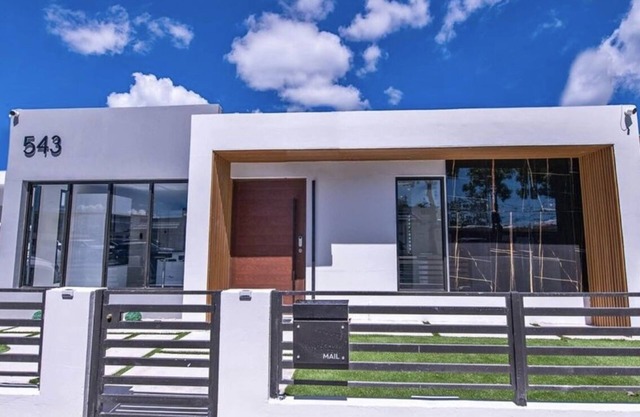 Five-Minute Elegance: New Spacious Home with Pool