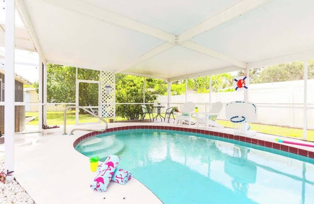 Flamingo Lounge | Pool, Firepit, Grill, Sleeps 10