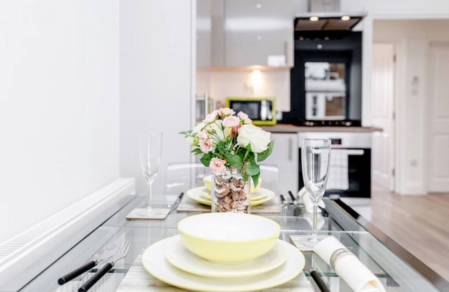 Flat 6 · Bright & Contemporary 2-Bed Notting Hill Apartment
