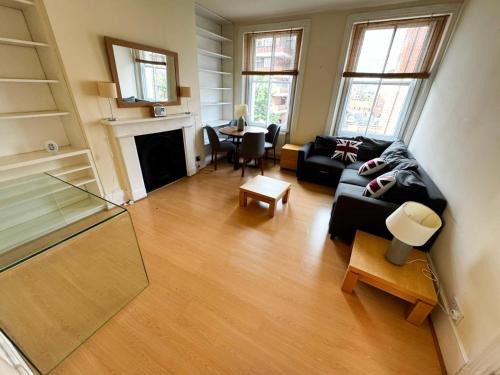 Flat C Stockwell