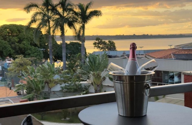 Flat Lake Side Linda Vista Lago c/banheira