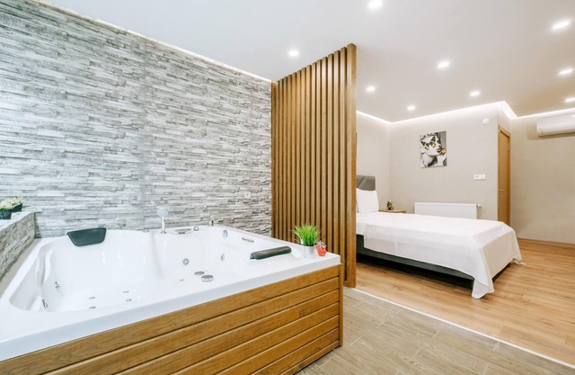 Flat w Jacuzzi, 8 min to Torium Mall in Beylikduzu