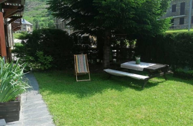 Flat with private garden and cosy Puig Falcó 2 Vall de Boí