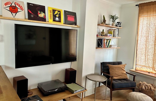 Flower City Abode/Park Ave 2 bd/2 bath House