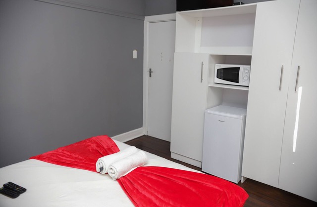 For secure and Affordable Accomodation in Port Elizabeth, Kingsworth Inn got you