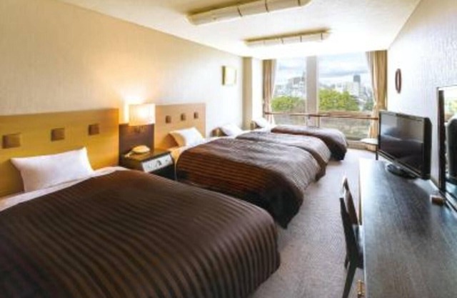 Force 4 people 1 room 33 square meters River/Osaka Ōsaka