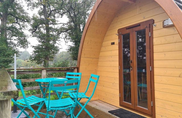 Forest cabin with terrace near the nautical base