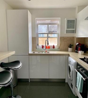 Forest Hill Apartment