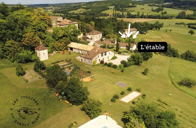 Former cowshed on a magnificent 15-hectare estate