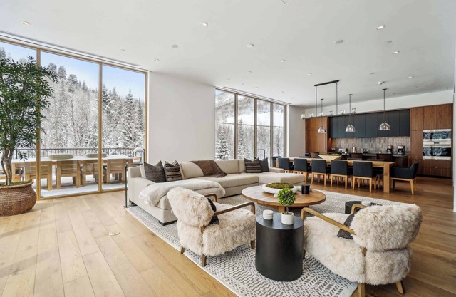 Founders Place 1701 Four Bedroom Penthouse