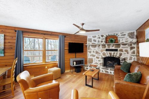 Four Bear Cabin