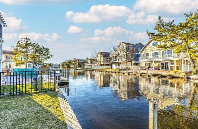 Four Bedroom Waterfront Home in South Bethany