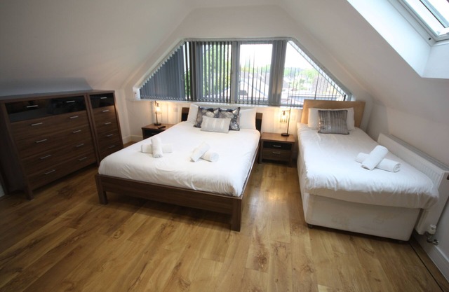 Four Corners Holiday Home with Hot Tub & Sauna
