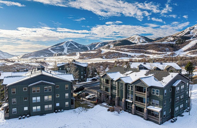 Fox Bay Condo w/Community Hot Tub+Fitness Center, Across from Deer Valley East Village