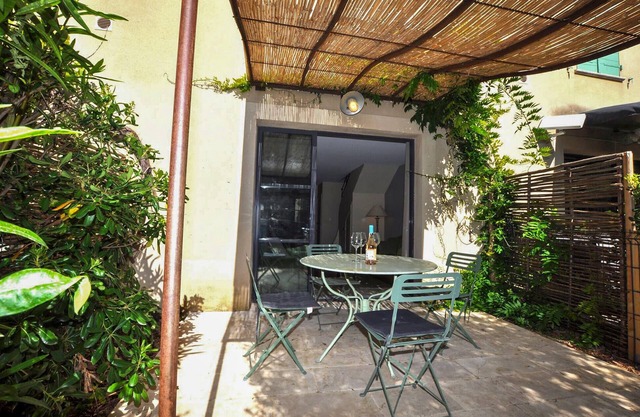 Nice home in Saint-Laurent-de-la-Cabrerisse