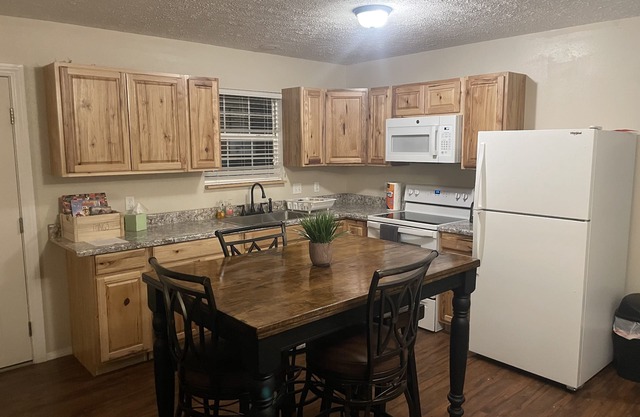 Franny’s Country Cottage (Whole House)