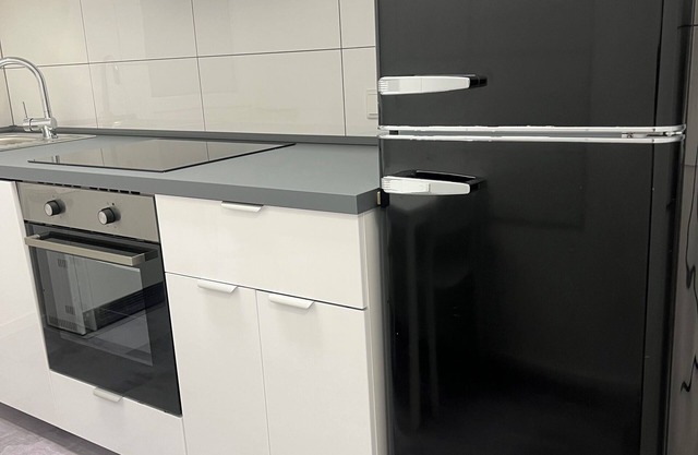 Freshly renovated City Apartments Essen KITCHEN WIFI near Düsseldorf Airport