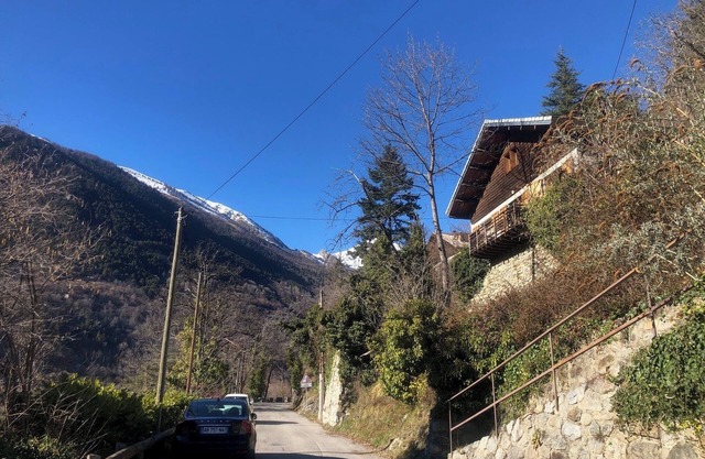 Friendly cottage near the village