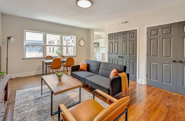 Frontdesk | 2 BR Apt close to TQL Stadium