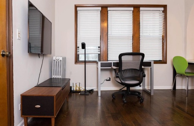 FRONTDESK Classic 1 BR Apt near Jackson Park