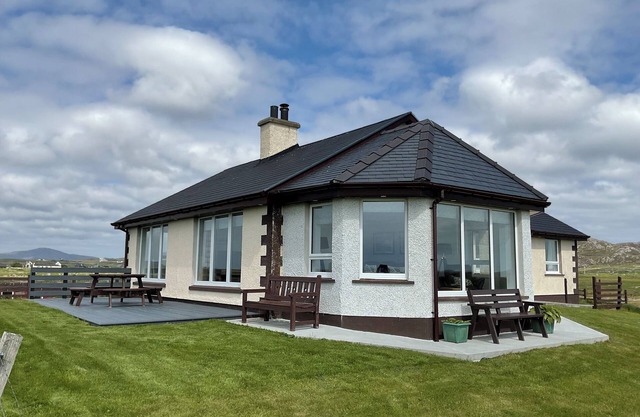FUIDAIGH, pet friendly in Daliburgh, Isle Of South Uist
