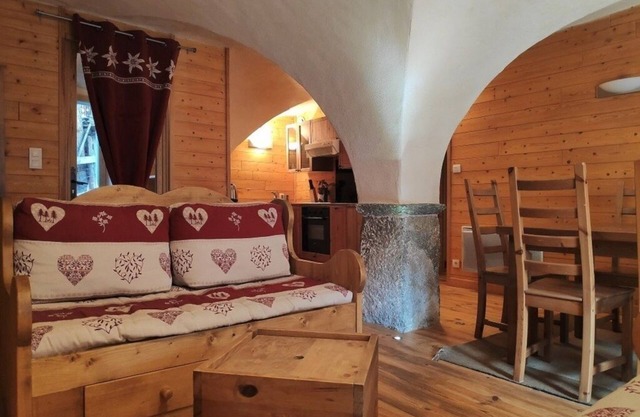 Fully vaulted 3-room apartment - 60m², sleeps 6 - Village