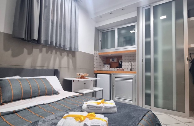 Fully equipped mini-apartment in quiet and private area.