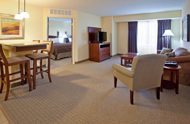 Fully-Equipped Suite |Pool + Wi-Fi