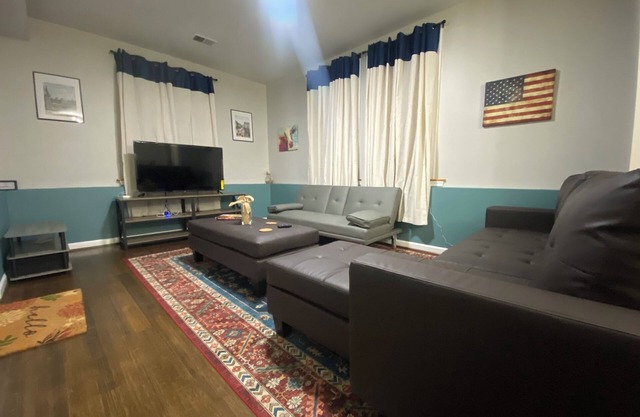 Fully furnished Luxury Baltimore home
