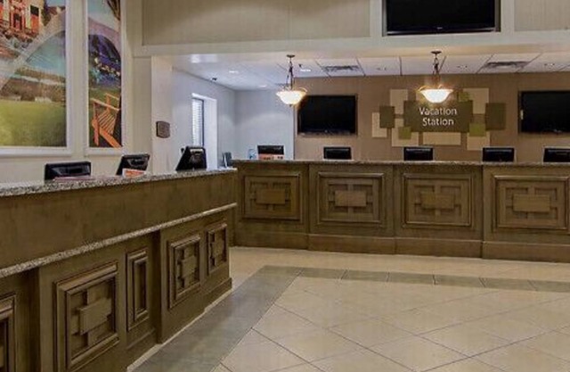 Fully kitthen, 2 TV's, Cable , Phone, WIFI internet, 7 miles from Disney World