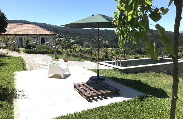 Fully refurbished rustic house with mountain views!