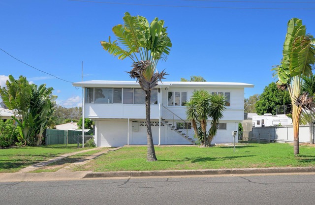 Fully renovated home, close to parks, river & beach