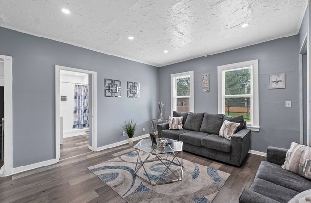 Furnished 3BR – All Utilities – Family Ready Stay