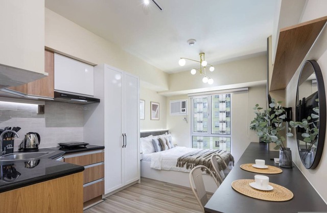 Furnished Studio | Pool View, WiFi, Netflix and Pool
