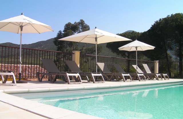 Gîté* air-conditioning-wifi-heated pool- 2 bedrooms- river 1min- beach5min- petanque