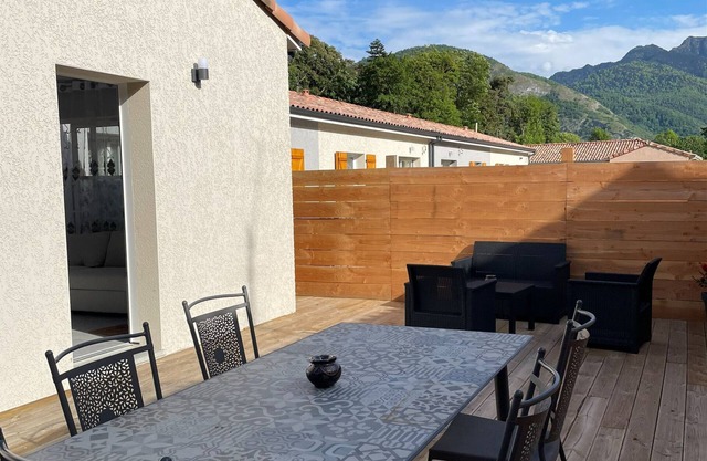 Gîte à la Montagne Avec Jardin Privée Clos
